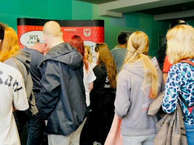 es war viel los am Justizstand zum HIT 2023